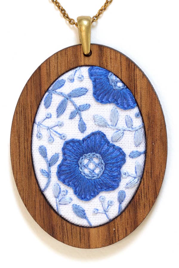 Embroidery Necklace Kit: Delft Daisy